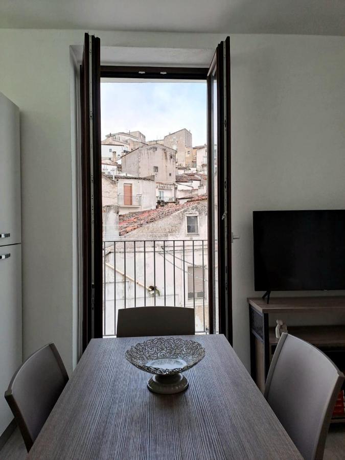 Casa Junno Lägenhet Monte SantʼAngelo Exteriör bild