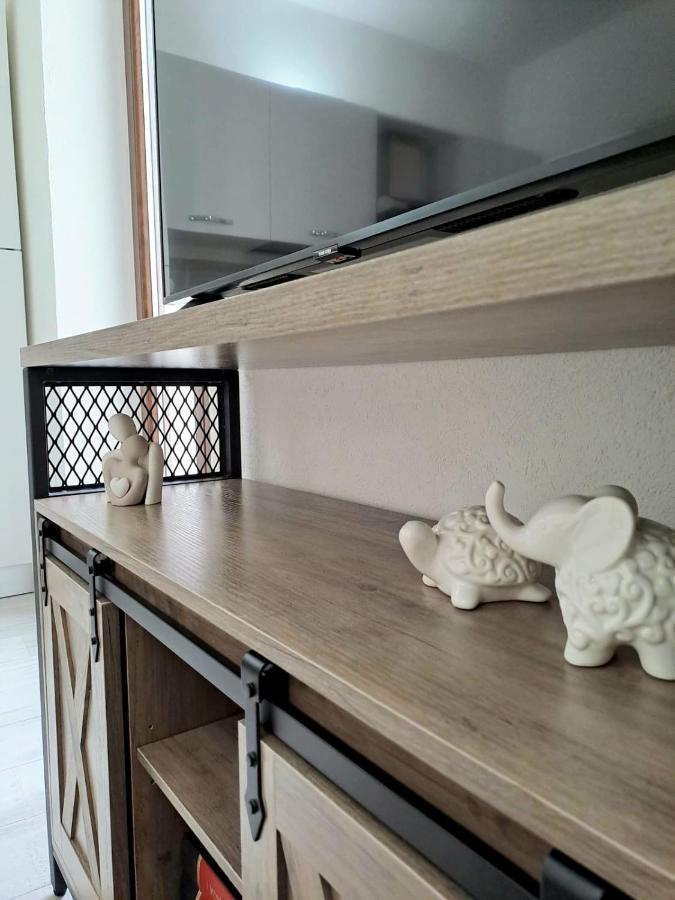 Casa Junno Lägenhet Monte SantʼAngelo Exteriör bild