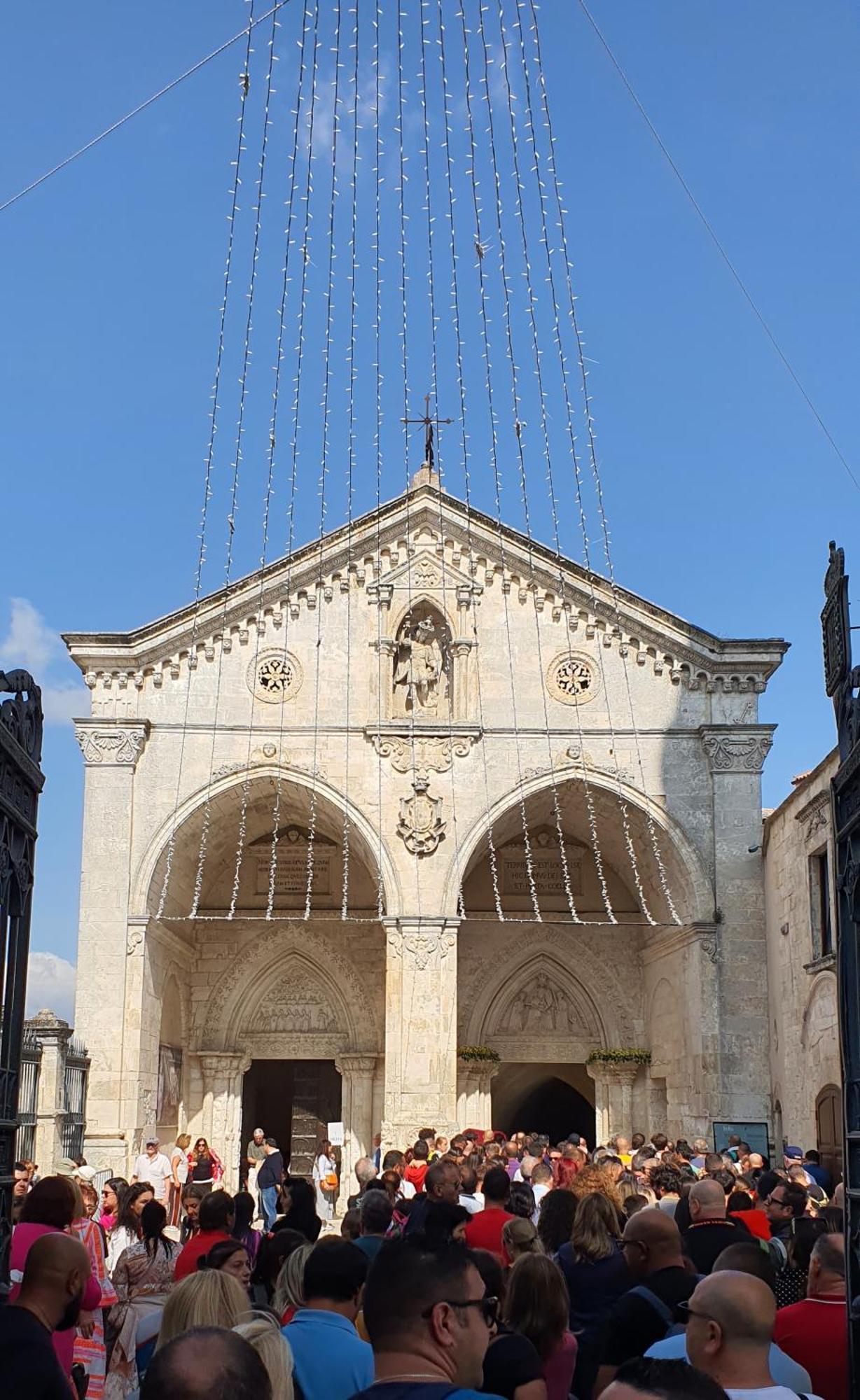 Casa Junno Lägenhet Monte SantʼAngelo Exteriör bild